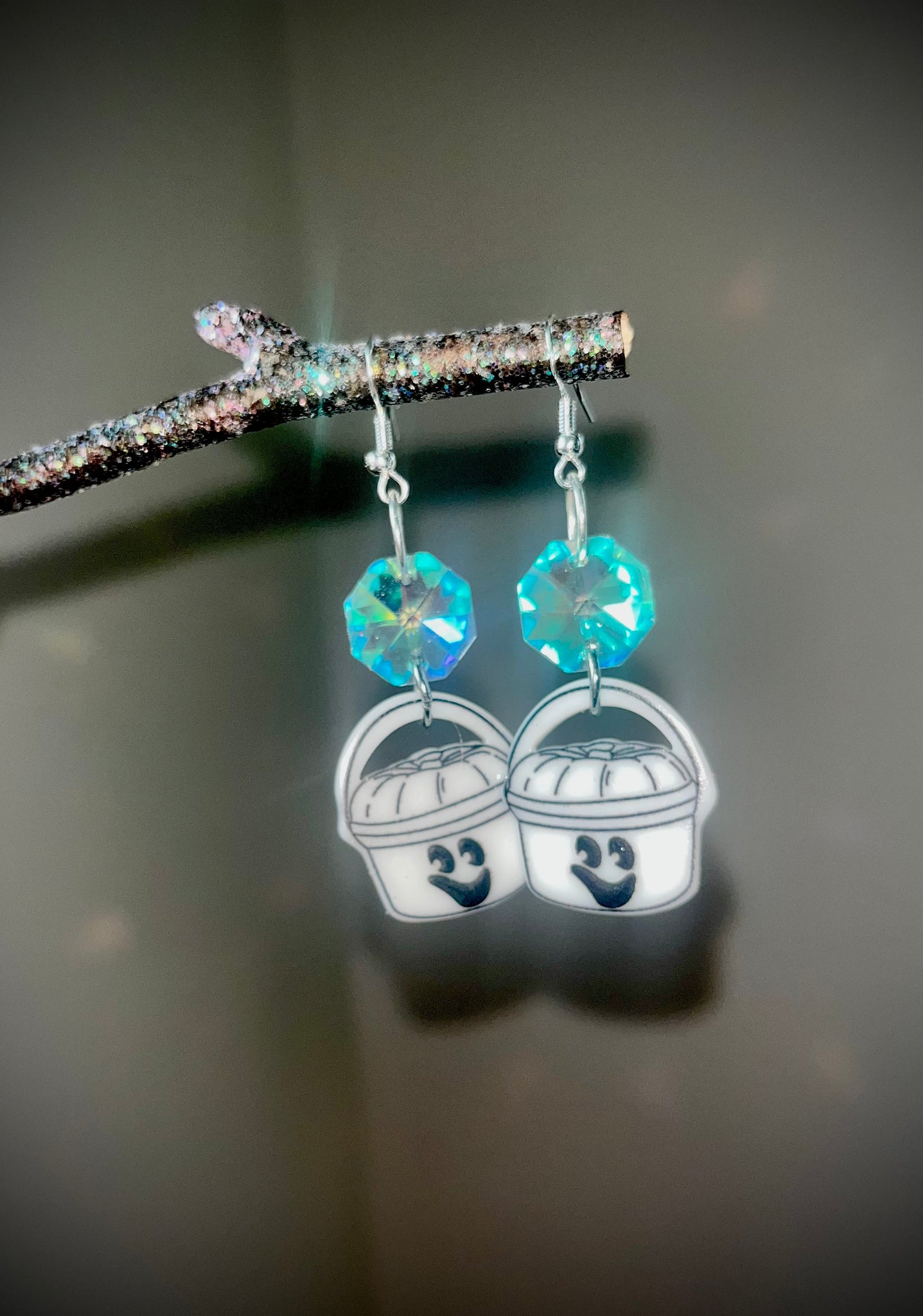 White boo bucket earrings