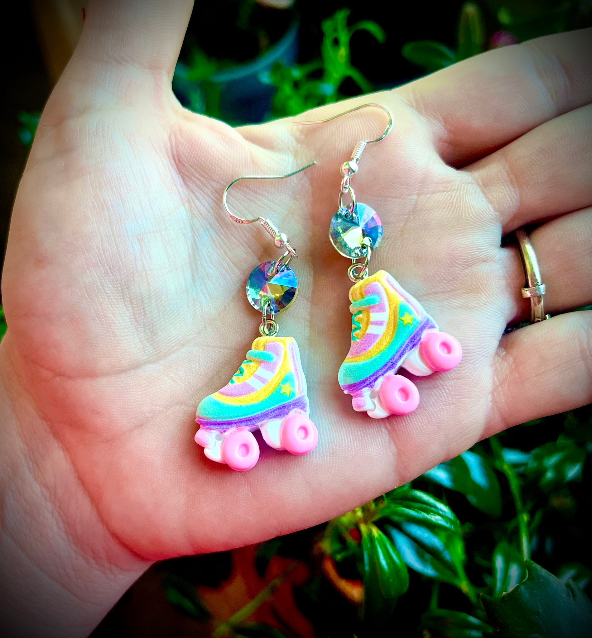 Retro roller-skate dangle earrings