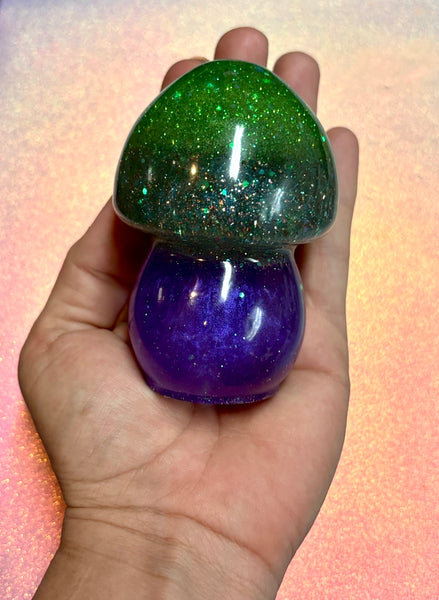 Resin mushroom shelf sitter