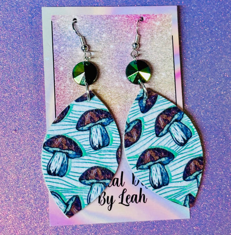 Trippy mushroom earrings