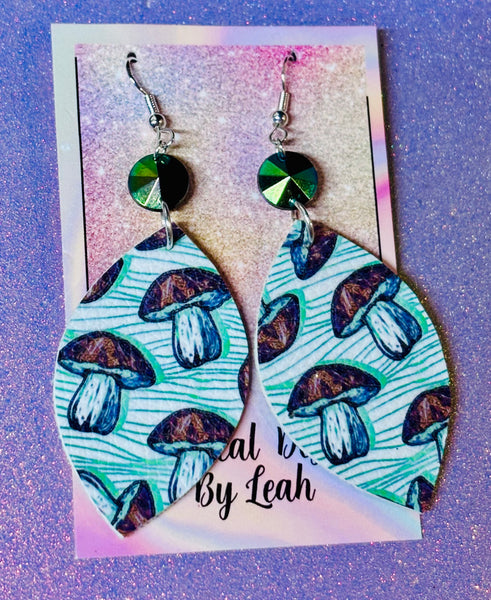 Trippy mushroom earrings