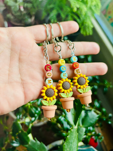 Mom sunflower keychain