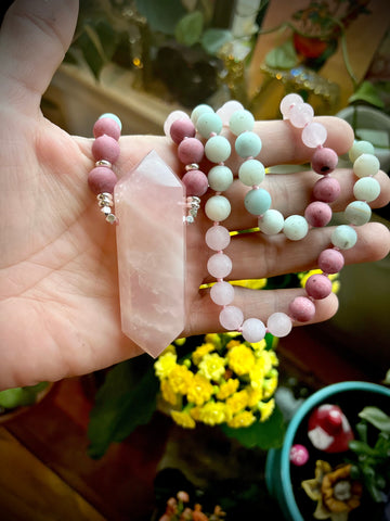 Rose quartz point pendant necklace