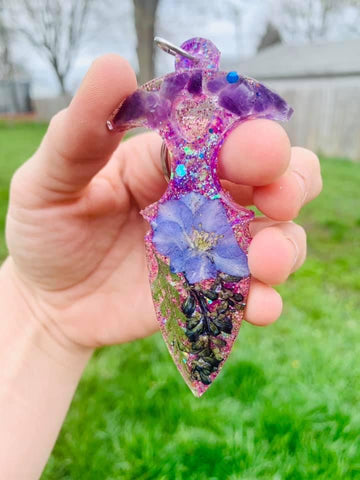 Amethyst dagger keychain