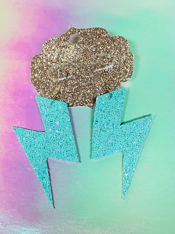 Teal bolts